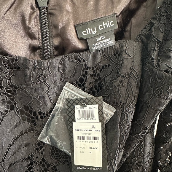 City Chic Mystic Lace Dress Size 18 Bell Sleeve Off Shoulder NWT - Picture 6 of 7